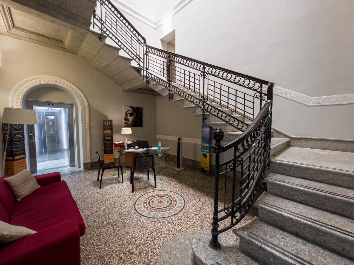 Historico Loft & Rooms Palazzo Adragna XIX Трапані Екстер'єр фото